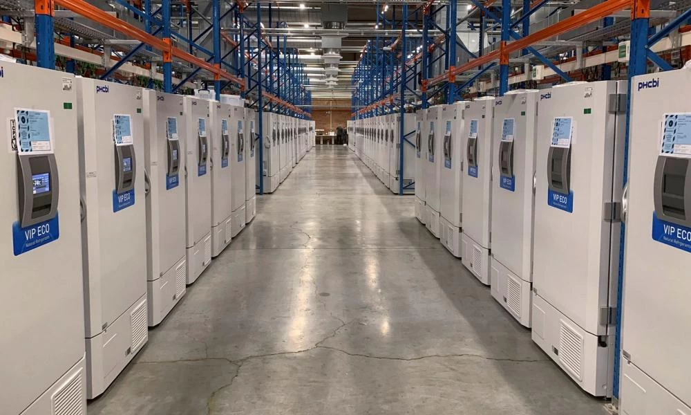 HΠΑ: Φαρμακοποιός έβγαζε από το ψυγείο τα εμβόλια για να χαλάσουν